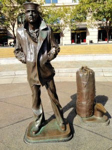 The Lone Sailor of the impressive Navy Memorial